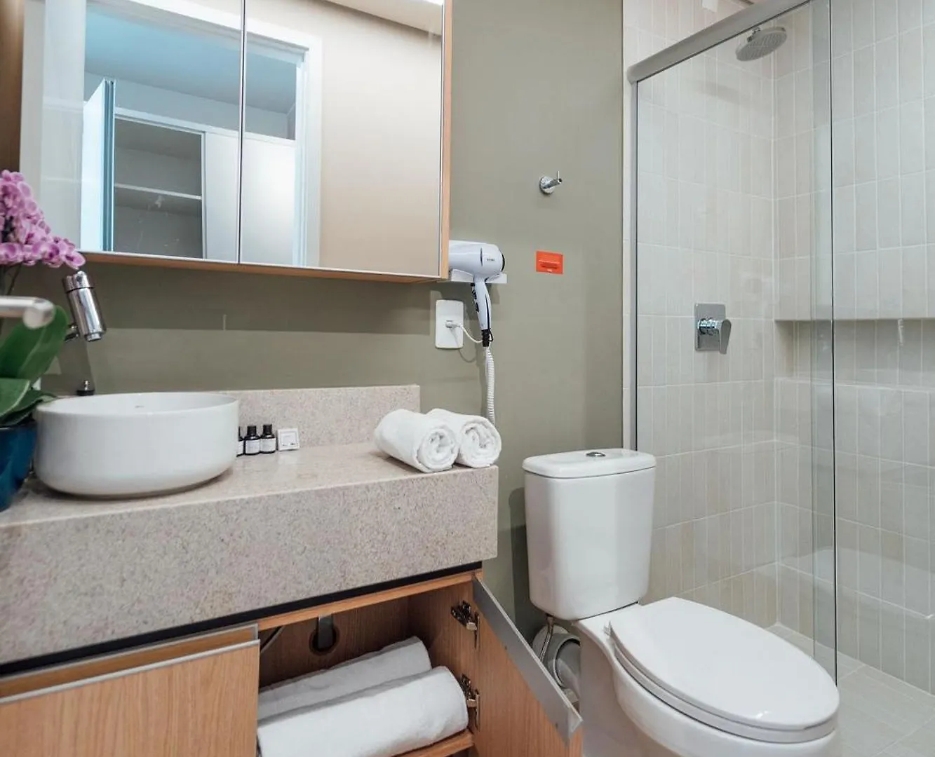 Fuji By Xtay - Apartamentos Completos No Centro De Floripa, Perto Da Beira-Mar Florianópolis 公寓