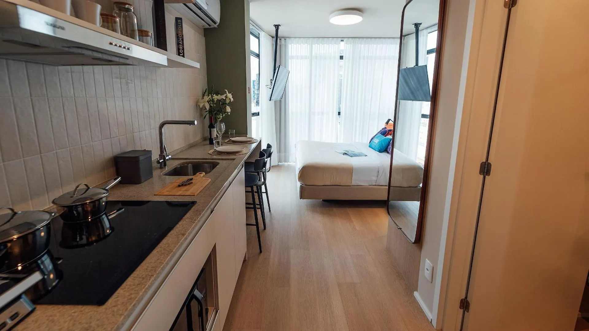 Fuji By Xtay - Apartamentos Completos No Centro De Floripa, Perto Da Beira-Mar Florianópolis 0*,  巴西